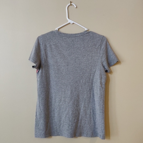 🎉3/$15🎉 Grey Tommy Hilfiger Logo T-Shirt - Picture 2 of 5
